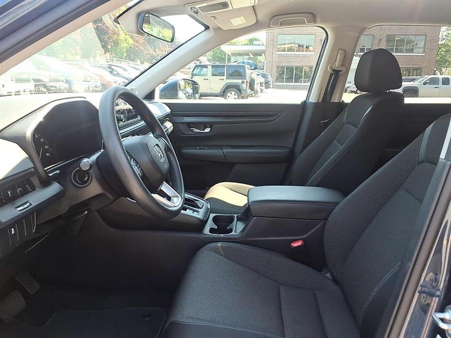 Used 2025 Honda CR-V LX image 17