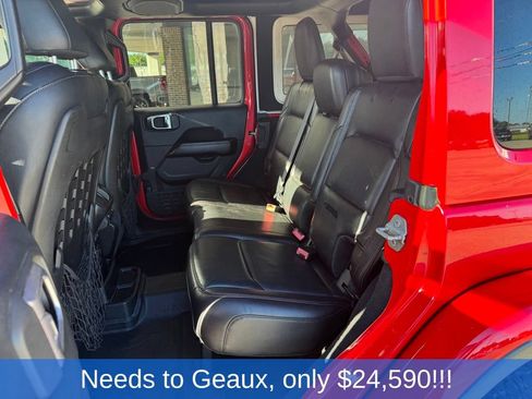Used 2018 Jeep Wrangler Unlimited Rubicon w/ Dual Top Group AWD/4WD image 24