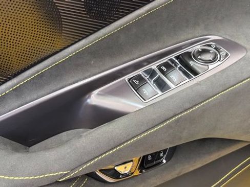 New 2026 Chevrolet Corvette Stingray Premium Conv w/ Stealth Interior Trim Package RWD image 16