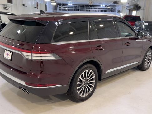 Used 2022 Lincoln Aviator Reserve RWD image 9