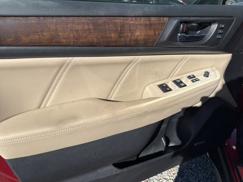 Used 2018 Subaru Outback 2.5i Limited image 9