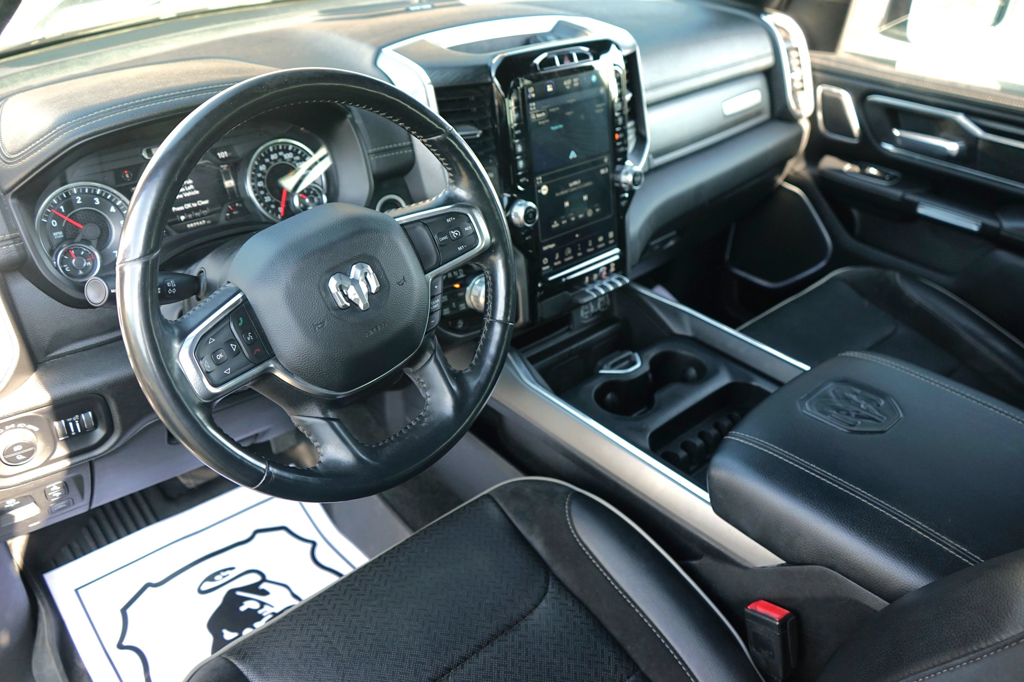 Used 2023 RAM 1500 Laramie AWD/4WD image 16