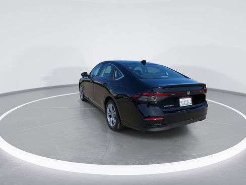 Certified 2023 Honda Accord LX image 9