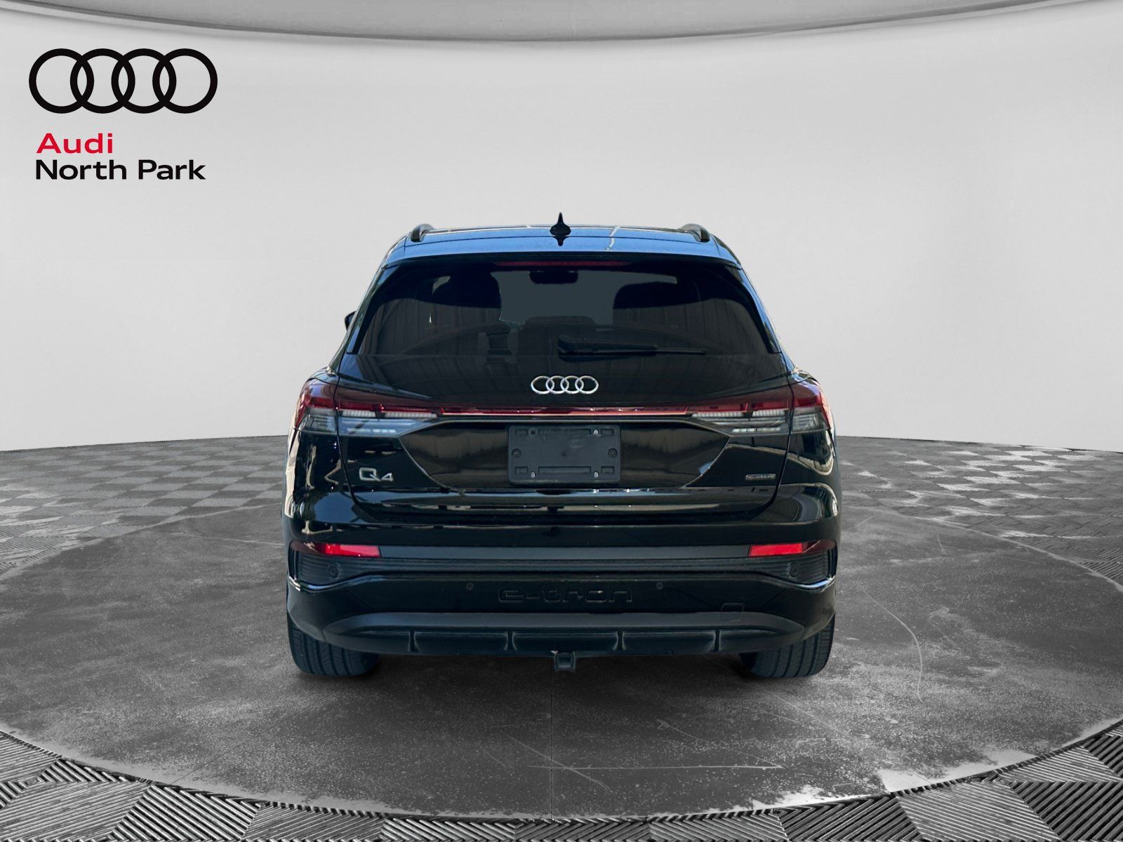 Used 2024 Audi Q4 e-tron Premium w/ Convenience Package AWD/4WD image 4