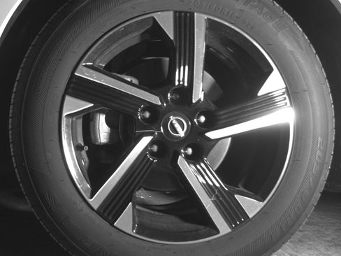 Used 2025 Nissan Sentra SV image 12