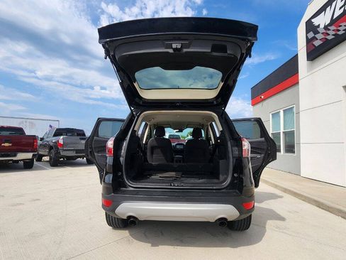 Used 2018 Ford Escape SE w/ SE Sync 3 Package AWD/4WD image 24