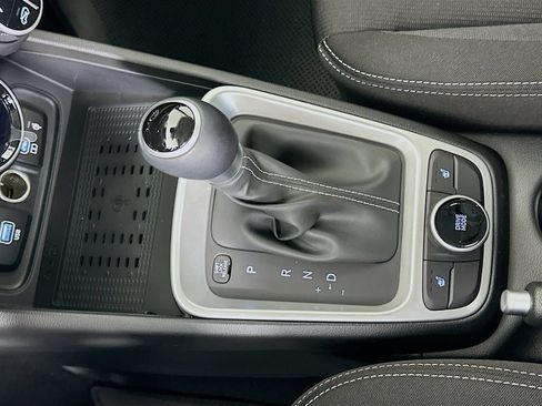 New 2026 Hyundai Venue SEL FWD image 14