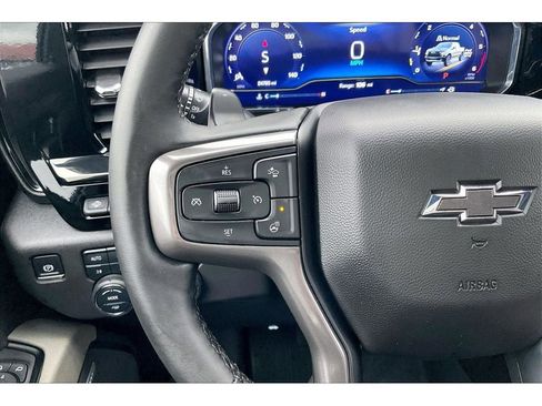 Used 2025 Chevrolet Silverado 1500 ZR2 w/ Technology Package image 20