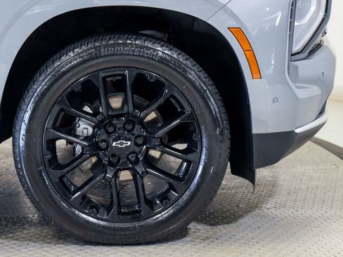 Used 2025 Chevrolet Tahoe High Country w/ Sun And Tow Package image 13