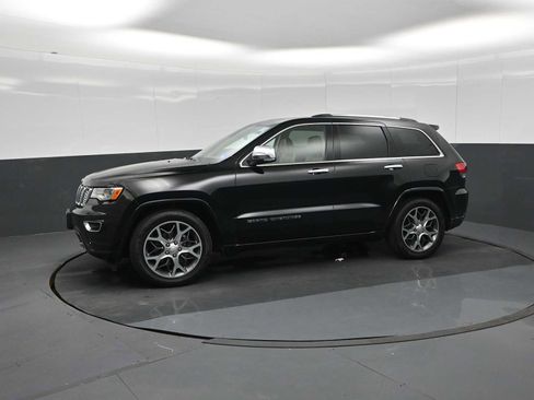Used 2020 Jeep Grand Cherokee Overland AWD/4WD image 4