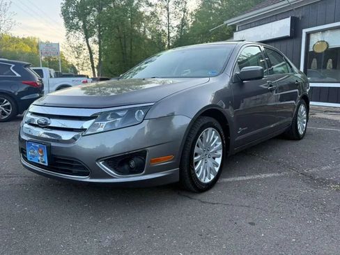 Used 2010 Ford Fusion Hybrid FWD image 3