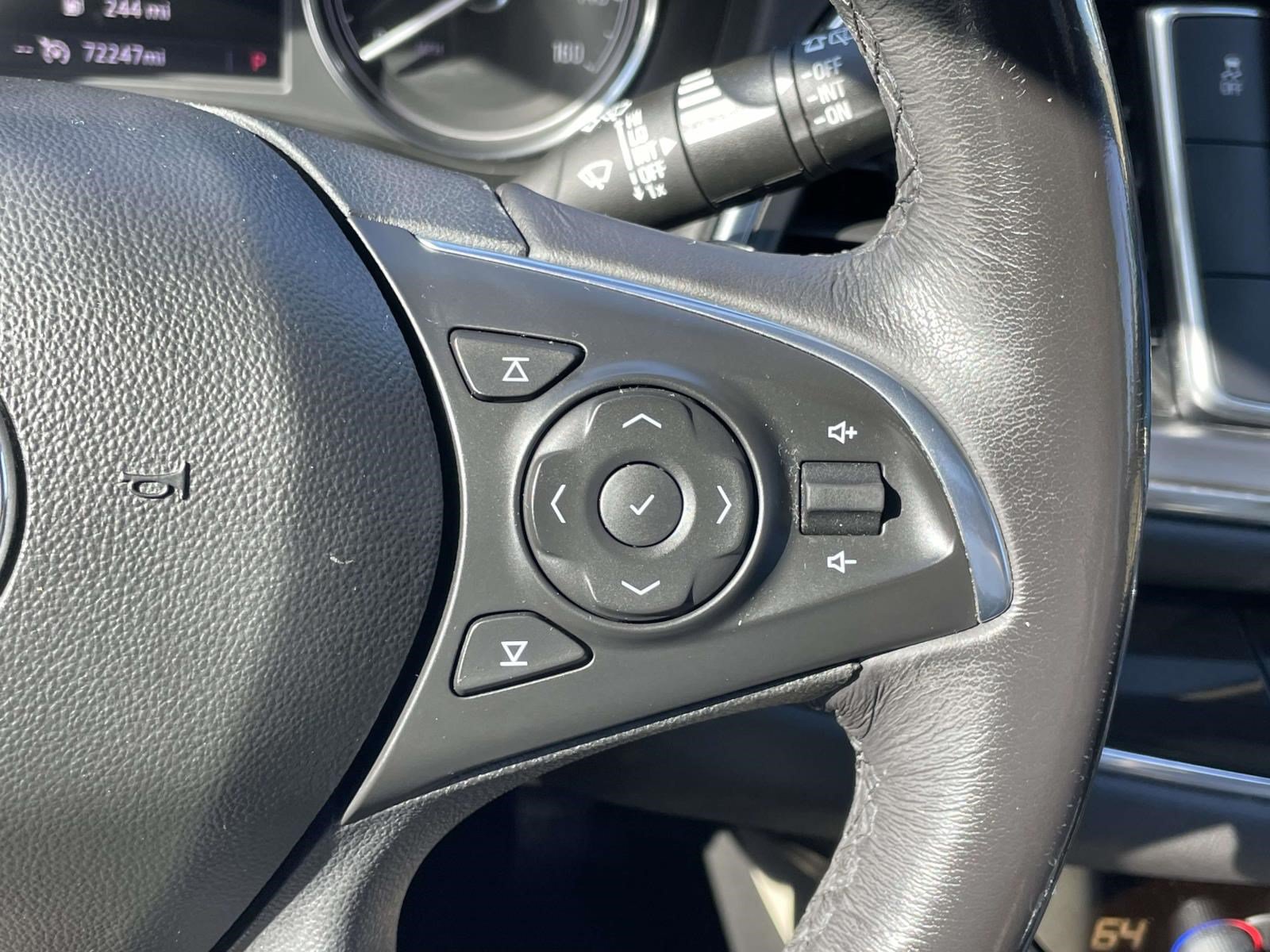 Used 2021 Buick Enclave Essence w/ Sound and Sites Package FWD image 24