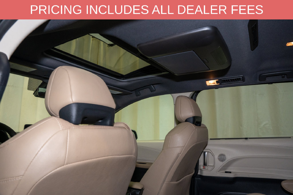 Used 2021 Toyota Sienna Limited FWD image 11