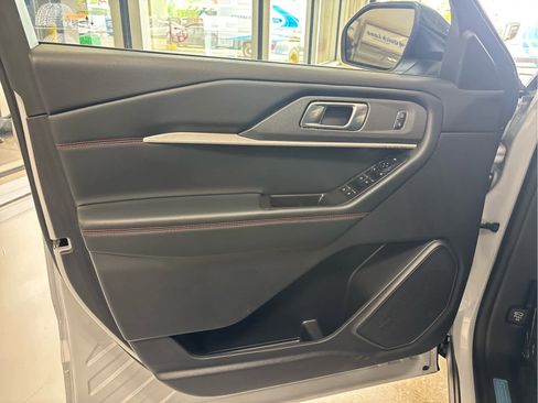 New 2026 Ford Explorer ST-Line w/ ST-Line Street Pack AWD/4WD image 15