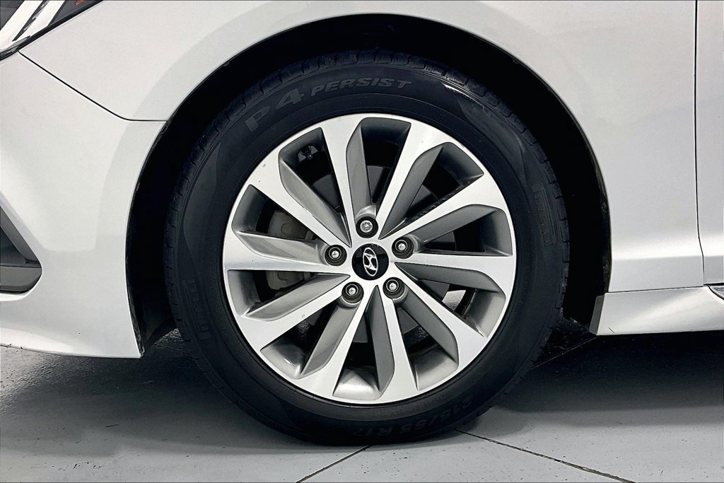 Used 2017 Hyundai Sonata Sport w/ Value Edition Package 02 FWD image 10