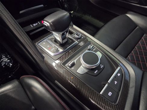 Used 2017 Audi R8 V10 image 19