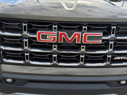 Used 2023 GMC Canyon AT4 w/ AT4 Premium Package AWD/4WD image 44