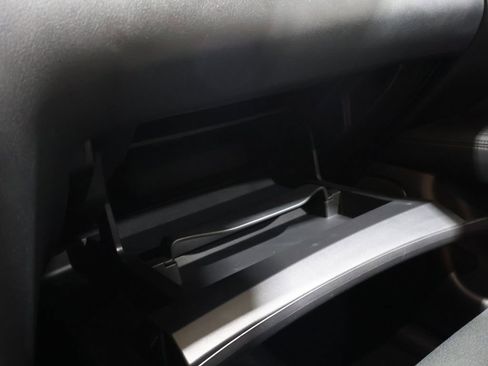 Used 2020 Nissan Pathfinder S image 29