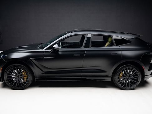 Used 2023 Aston Martin DBX 707 image 16