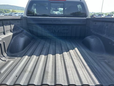 Used 2022 GMC Canyon AT4 AWD/4WD image 9