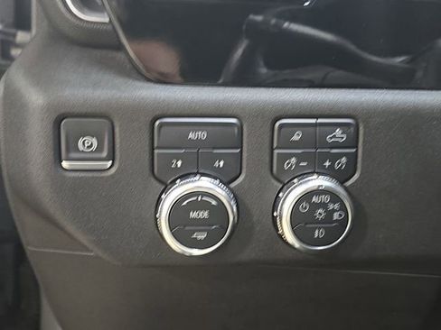 Used 2024 GMC Sierra 1500 SLT AWD/4WD image 25