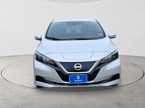 Used 2022 Nissan Leaf S FWD image 2