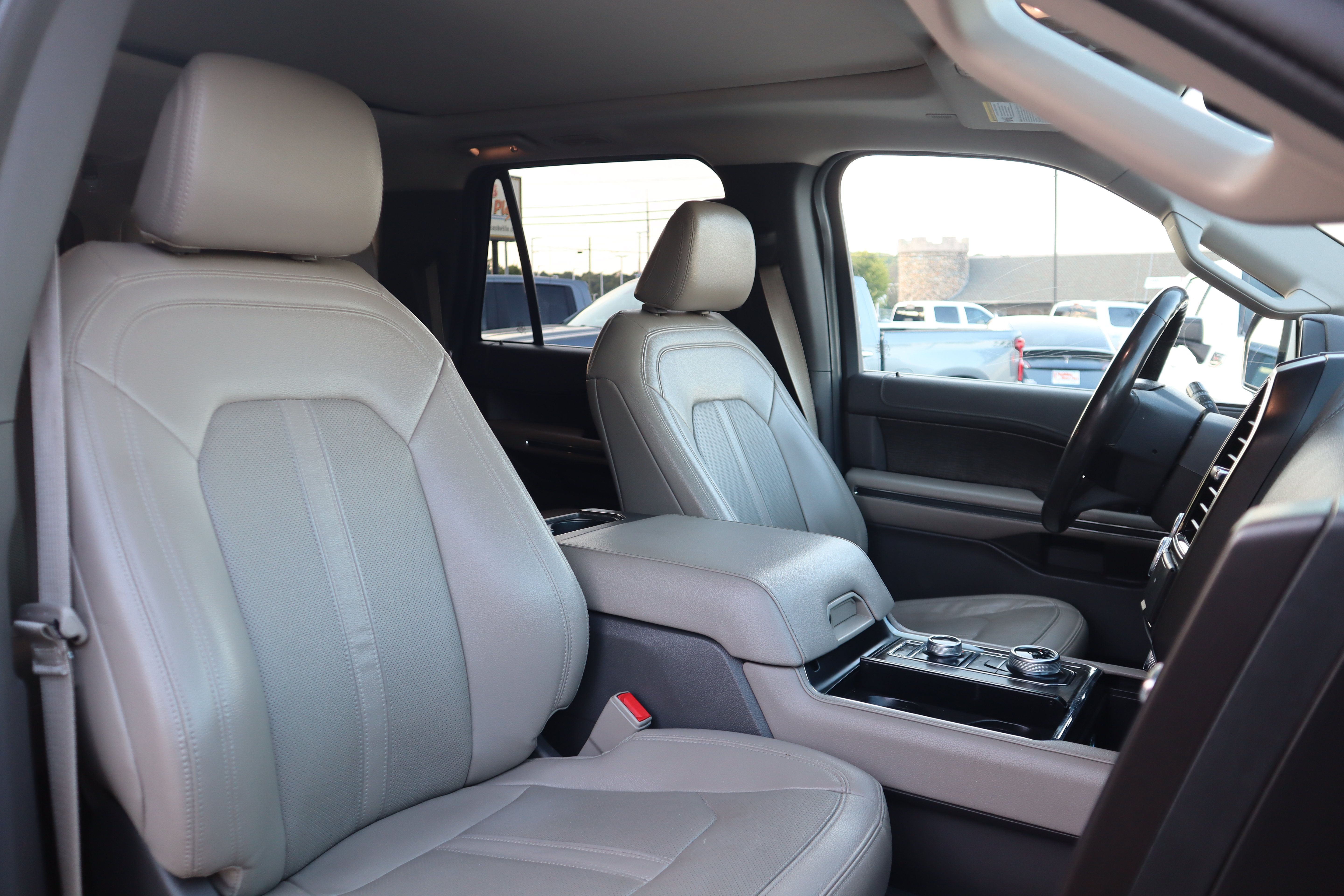 Used 2021 Ford Expedition Max Limited AWD/4WD image 34