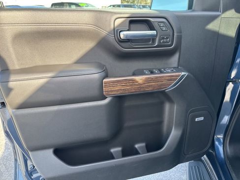 Used 2019 Chevrolet Silverado 1500 High Country image 14