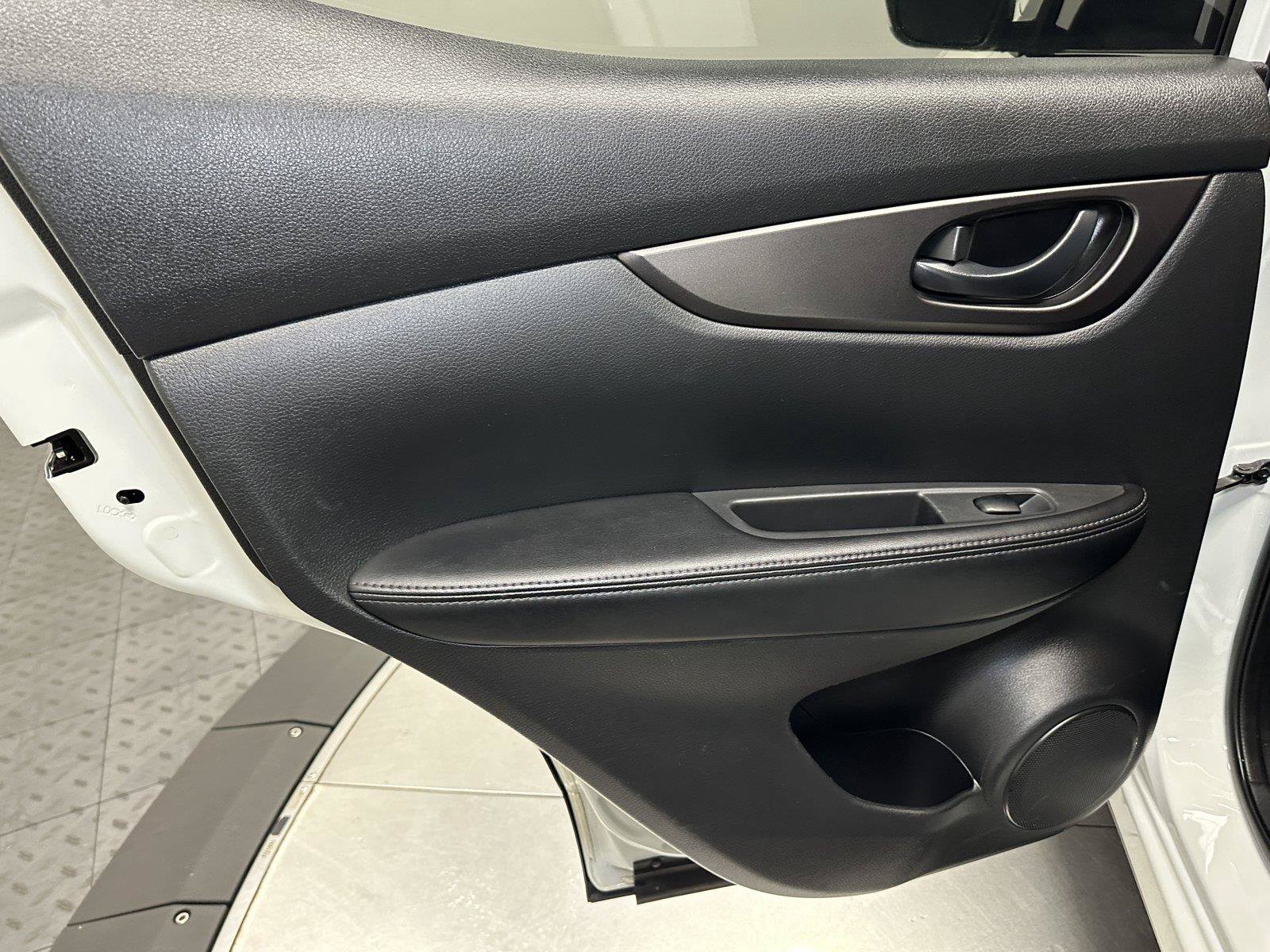 Used 2020 Nissan Rogue Sport S w/ Appearance Package FWD image 29