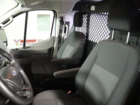 Used 2020 Ford Transit 150 Low Roof AWD image 29