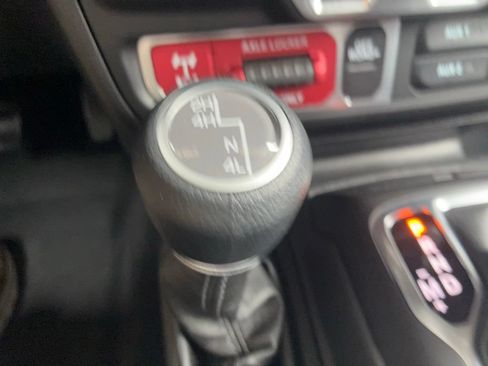 Used 2026 Jeep Wrangler Unlimited Sport AWD/4WD image 25