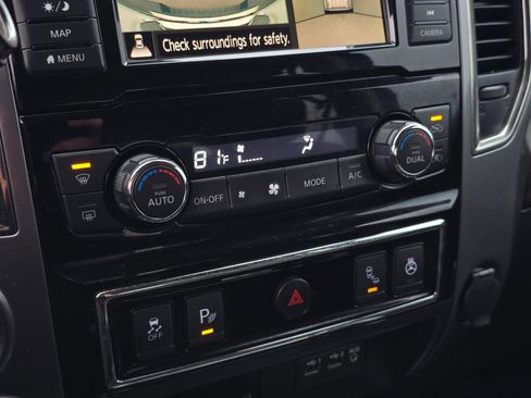 Used 2019 Nissan Titan Platinum Reserve w/ Platinum Utility Package image 19