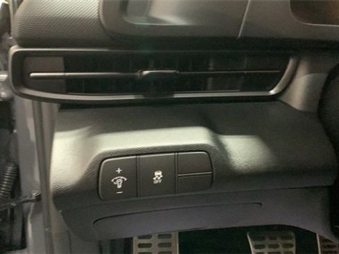 Certified 2025 Hyundai Elantra Sport image 10