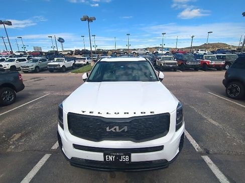 Used 2022 Kia Telluride SX w/ Nightfall Edition Package AWD/4WD image 2