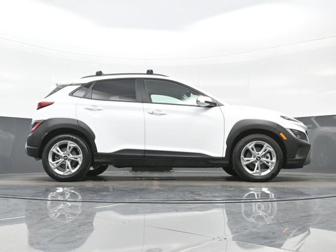 Used 2023 Hyundai Kona SEL AWD/4WD image 31