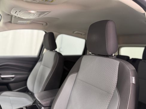 Used 2018 Ford Escape SE w/ SE Sync 3 Package image 15