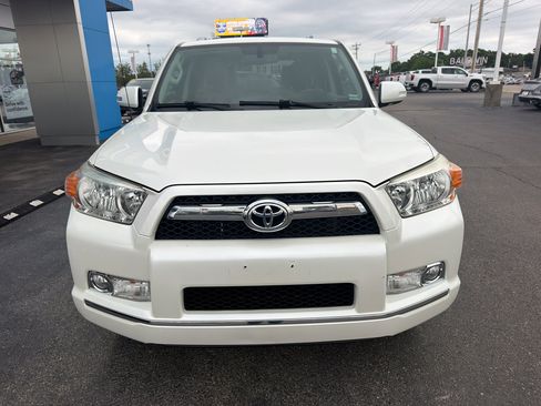 Used 2012 Toyota 4Runner Limited AWD/4WD image 3