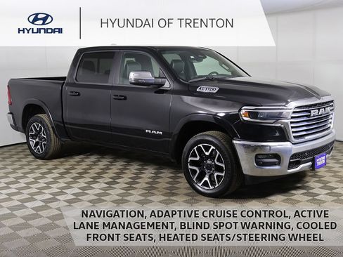 Used 2025 RAM 1500 Laramie AWD/4WD image 1