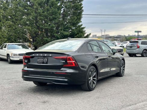 Certified 2025 Volvo S60 T8 Plus image 3
