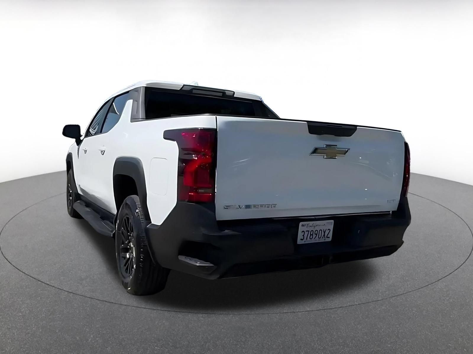 Used 2024 Chevrolet Silverado EV W/T AWD/4WD image 10