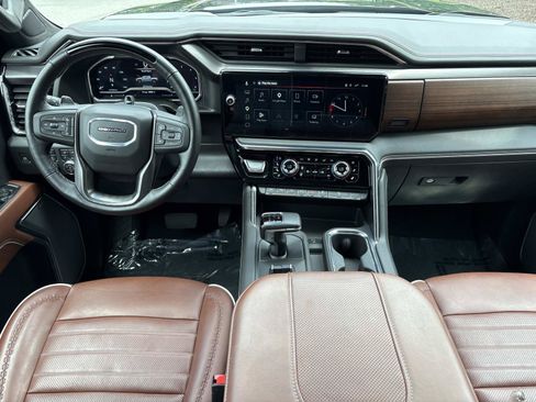 Used 2025 GMC Sierra 1500 Denali Ultimate AWD/4WD image 30