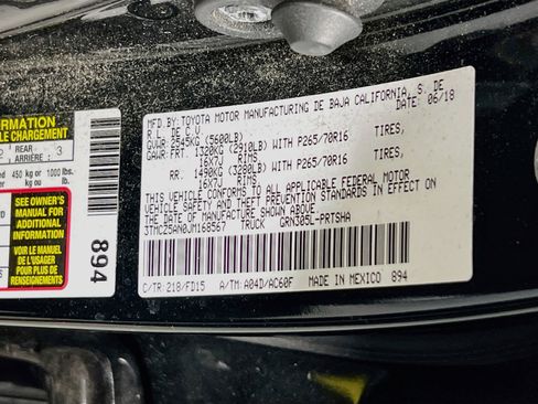 Used 2018 Toyota Tacoma TRD Off-Road AWD/4WD image 30