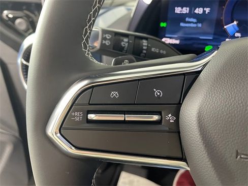 New 2026 Chevrolet Equinox EV LT image 11