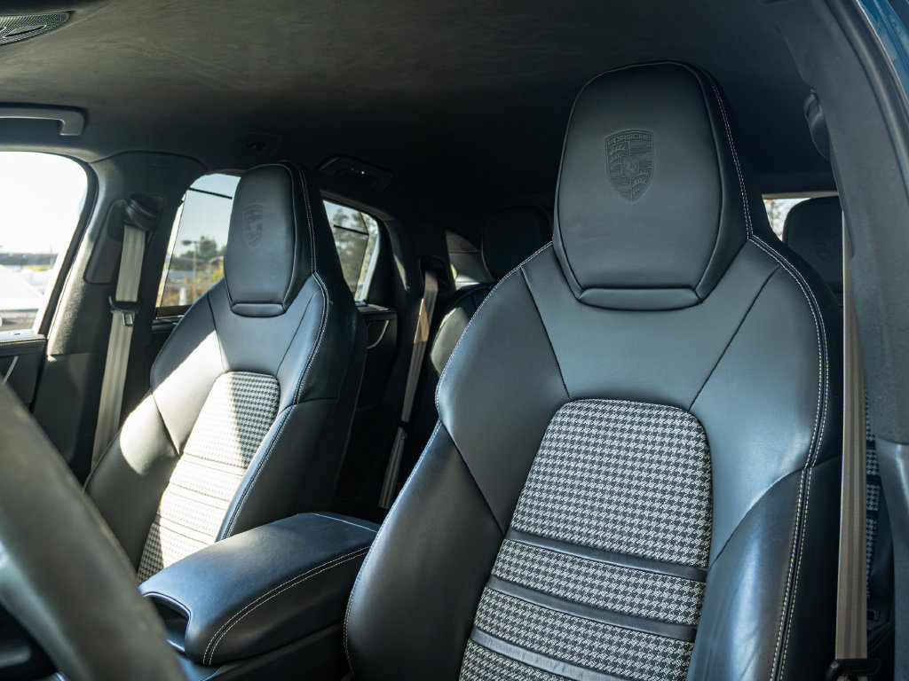 Certified 2024 Porsche Cayenne S AWD/4WD image 5
