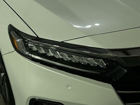 Used 2022 Honda Accord EX-L image 21