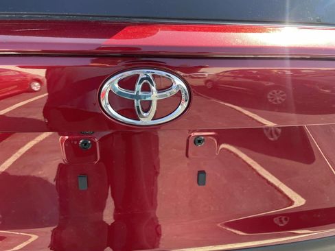 Used 2023 Toyota RAV4 LE image 22