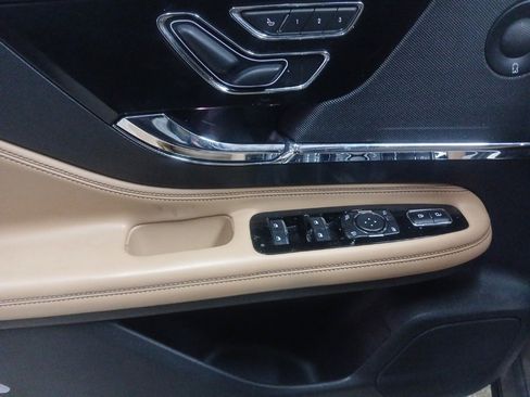 Used 2021 Lincoln Corsair Reserve image 15