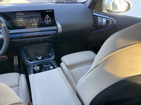Used 2026 BMW X3 xDrive30 w/ M Sport Package image 10