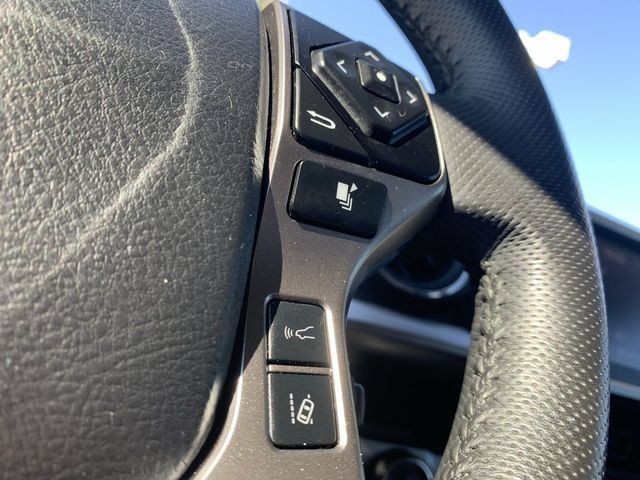 Used 2023 Toyota Tacoma SR5 w/ Technology Package AWD/4WD image 23