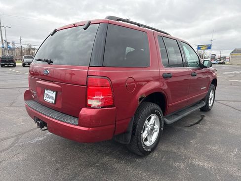 Used 2004 Ford Explorer XLT image 7
